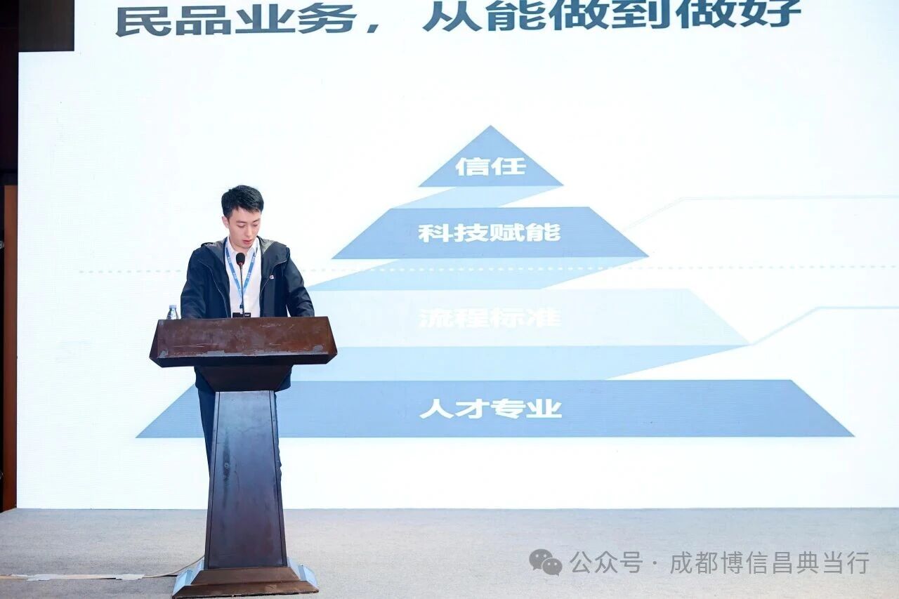 1762247715131872.jpg 3dc485b4-668d-4070-8541-0afa790e138c.jpg