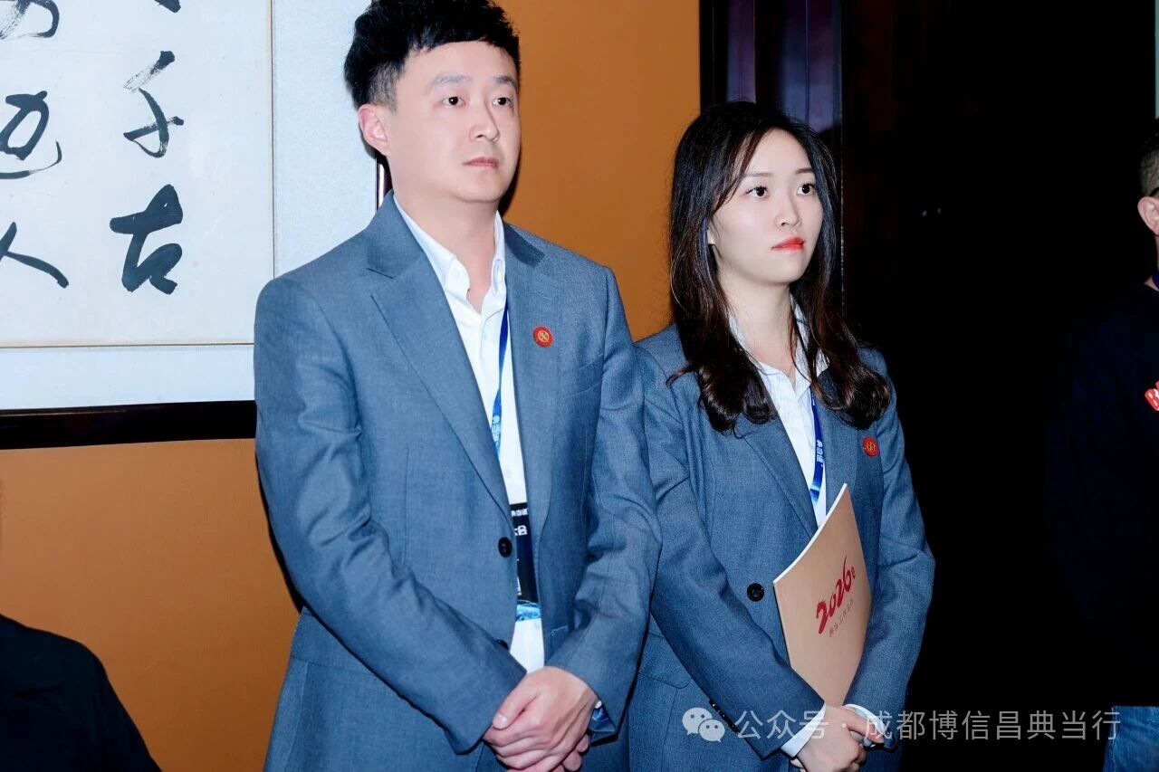 1762247796316579.jpg 04c37c5a-a39d-4a67-885e-9934e808c11c.jpg